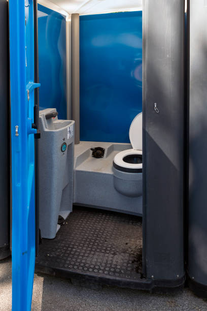 Best Porta potty rental near me  in Leland, NC